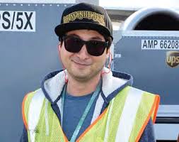 Outstanding New Contract at Costco