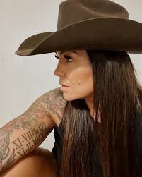 Ricciolo Salon is under new ownership! I wanted to take a minute to  introduce myself. My name is Jenn Malone @jmalonehair and I am a stylist of  over 20 years. Ricciolo Salon