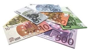 Ich habe dann gegoogelt und nichts über dänische euroscheine gefunden. Spielgeld Euro In Originalgrosse Die Optik Wirkt Verbluffend Echt