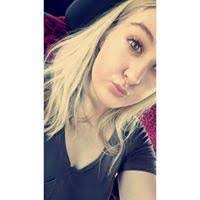 Kim Loux's Instagram, Twitter & Facebook