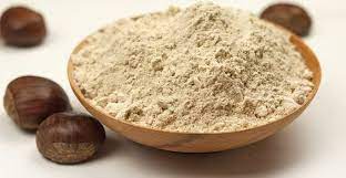 Proprietà nutrizionali, come farla in casa, idee per utilizzarla e tutte le informazioni sulla farina di castagne, un prodotto che la farina di castagne può essere usata come addensante per stufati, zuppe e salse. Farina Di Castagne 10 Idee Per Utilizzarla Al Meglio Greenme