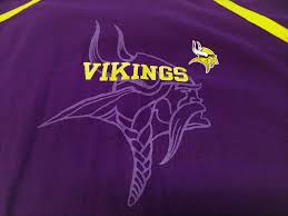 Tim walz announced minnesota would be lifting its mask mandate, an angry exchanger over face masks happened at a menards checkout. Nfl Team Apparel Purple Minnesota Vikings Graphic T Shirt Size Xl Football Heroes Sports Cards