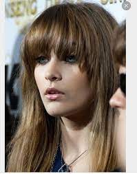 Textured Blunt Bangs Hairstyles With Bangs Thick Hair Styles Blunt Bangs Hairstyles