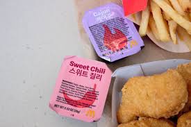 Paket bts meal terdiri dari 9 pcs chicken mc nugget, french fries, cola. Food Critic Reviews New Mcdonald S Bts Meal Sauces Chicago Tribune