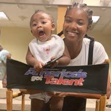 Gabrielle union and her daughter kaavia are twinning and winning. Gabrielle Union Raves Over Her Daughter S Style Rolling Out