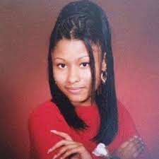 Une nouvelle photo de Nicki Minaj au bal de promo de son lycée a fait  surface