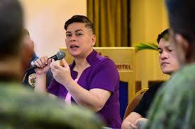 Sara duterte first rose to national prominence when she punched a sheriff for implementing a court order to demolish shanties in 2011. Mayor Sara Keeps Mum On 2022 Presidential Bid Manila Bulletin