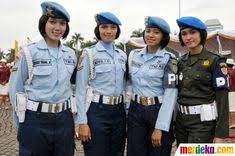  10 Tni Cantik Ideas Female Soldier Military Women Warrior Woman