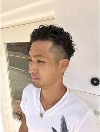 スラムダンク宮城リョータ風ツーブロックスパイラルパーマ l038166574 クレア 能見台 crea のヘアカタログ ホットペッパービューティー メンズ ヘアスタイル 髪型 メンズ パーマ メンズヘアスタイル ベリーショート