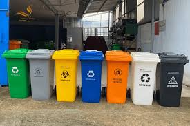 Thùng rác công cộng 240L nắp kín có bánh xe