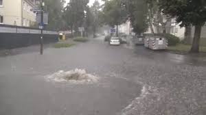 Unwetter in nrw erwartet ein freizeitsportler springt bei strahlendem sonnenschein vor blauem himmel vom 7 1/2 meter sprungturm. Kanal Verstopft Durch Unwetter Sat 1 Nrw Die Infopage Zur Sendung