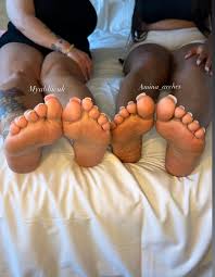 Foot Fetish Paradise - Irresistible feet content by Piero Pelu