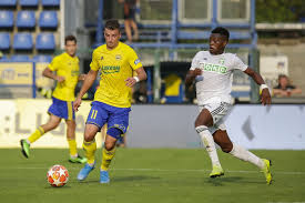 K míči se postavil papadopulos a penaltu proměnil! V Poslednim Domacim Zapase Sezony Hostime Karvinou Fc Fastav Zlin