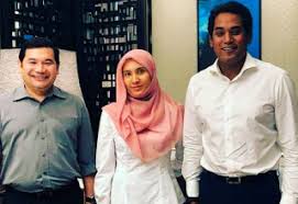 Anyway, here's a summary about khairy jamaluddin: Nurul Izzah Rafizi Khairy Dilihat Minum Bersama Di Bangsar