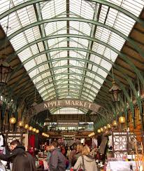 The New Coven Garden Market Was Built In 1830 With The Glass Roof Added In 1875 It Is Now An Area Of Shops And Cafes