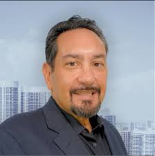 Roberto Riadigos NMLS 432285