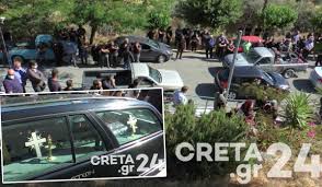 Μία 55χρονη έχασε τη ζωή της λίγα λεπτά μετά τον εμβολιασμό της στο νοσοκομείο καλαβρύτων. Ragisan Kai Oi Petres Sthn Khdeia Ths 44xronhs Glykerias Newsbreak