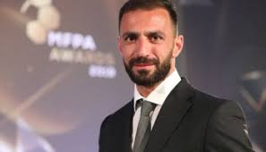 Steve Borg presented with MFA Footballer of the Year Award