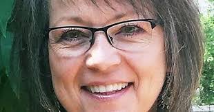 Diane Daggett's Instagram, Twitter & Facebook