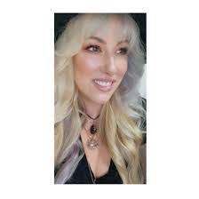 Melissa Aragon's Instagram, Twitter & Facebook