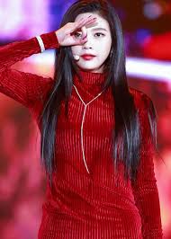 She is the member of the famous kpop girls group red velvet which debuted on august 1, 2014. Joy Singer Height Weight Age Boyfriend Family Facts Biography