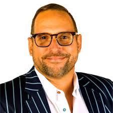 Alan Cary's Instagram, Twitter & Facebook