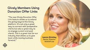 Lauren Brickley's Instagram, Twitter & Facebook