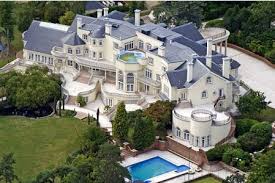 The term house includes many kinds of dwellings ranging from rudimentary huts of nomadic tribes to free standing individual structures. Dream House Biggest House On Earth Novocom Top