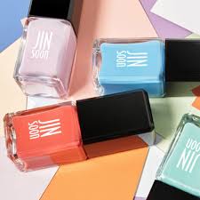 When i first decided to start a indie nail polish line it was so hard to find any videos showing someone actually. How To Quit Your Day Job And Start A Nail Polish Empire Brit Co