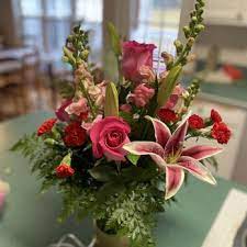 Durham, nc local florist providing products gifts & flowers want an arrangement that is exclusively roses, balloons or plants? Creative Flowers Interiors 33 Photos 11 Reviews Florists 3808 C Guess Rd Durham Nc Phone Number Yelp