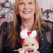 Eileen Renteria's Instagram, Twitter & Facebook