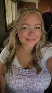 Maem!!?!?!!! I'm happily married with 2 kids😭