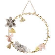 Couronne Murale Lumineuse Maisons Du Monde Gift Wreath Trending Decor Baby Decor
