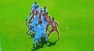 Por retaliação, ficou afastado por seis meses até se apresentar ao inter, onde inicialmente passou por um processo de reforço muscular até atuar. Vasco Tenta Mas Nao Conseguira Anular Jogo Contra O Inter Prisma R7 Cosme Rimoli