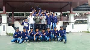 Masyarakat Antusias Saksikan Lomba Gerak HUT ke-80 RI di Bangkalan - Radar  Bangkalan