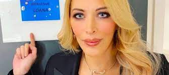 Ce mardi 9 février, loana était invitée sur le plateau de touche pas à mon poste. Tpmp Loana Bientot Parmi La Bande De Chroniqueurs De Cyril Hanouna Mce Tv
