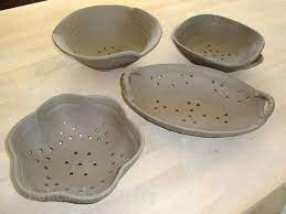 Clay Strainers But This Website Has Tons Of Interesting Hand Building Ideas Clay Pottery Clay Ceramics Slab Pottery
