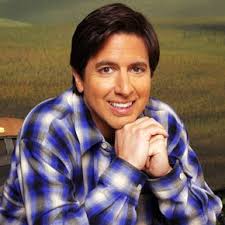 Romano's show 'everybody loves raymond' has been part of several controversies over the years. Ray Romano Net Worth Bio Age Height Family Brothers Wife Kids Comedy Movie And Tv Shows