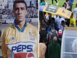 06.12.2021 · وتعرض أدهم السلحدار لأزمة صحية عنيفة عقب إحراز فريقه هدفًا خلال اللحظات الأخيرة من المباراة، مما أدى لسقوطه ونقله للمستشفى قبل أن يُتوفَّى. Ù…Ø§Øª Ø³Ø§Ø¬Ø¯Ø§ Ù…Ù† Ù‡Ùˆ Ø£Ø¯Ù‡Ù… Ø§Ù„Ø³Ù„Ø­Ø¯Ø§Ø± Ø¶Ø­ÙŠØ© ÙØ±Ø­Ø© Ø§Ù„Ù‡Ø¯Ù Ø§Ù„Ù‚Ø§ØªÙ„ Ù„ Ù…ØµØ±Ø§ÙˆÙ‰