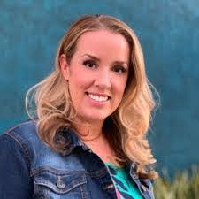 Erin Proffitt's Instagram, Twitter & Facebook