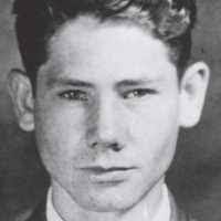 Warren Mcbride's Instagram, Twitter & Facebook