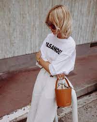 ジルスチュアートでは 新リップスティック リップブロッサム を一本以上お求めで こちらの リップブロッサム 10色パレットを プレゼント中 ここまでお得なキャンペーンは 中々ないですよ 限定ですのでお早めにどうぞ ジルスチュアートは eyeshadow