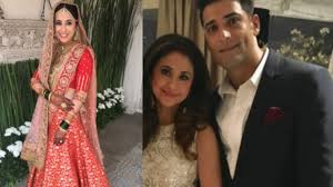 Urmila Matondkar S Wedding Five Things To Know About The Actress Husband And Businessman Mohsin Akhtar Mir India Com Check out urmila matondkar's latest news, age, photos, family details, biography, upcoming movies, net worth, filmography, awards, songs, videos, wallpapers and much more about only at urmila matondkar is an indian film actress primarily known for her work in bollywood films.