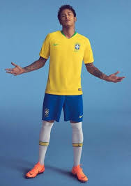 الأسماء الحقيقية للاعبي البرازيل تتميز أسماء لاعبي البرازيل بأنها.ألقاب مختصرة عوضاً عن الأسماء الحقيقية الطويلة. ØµÙˆØ± Ø§Ù„Ø¨Ø±Ø§Ø²ÙŠÙ„ ØªÙ‚Ø¯Ù… Ù‚Ù…ÙŠØµÙ‡Ø§ Ø§Ù„Ø£Ø³Ø§Ø³ÙŠ ÙˆØ§Ù„Ø¨Ø¯ÙŠÙ„ Ù„Ù…ÙˆÙ†Ø¯ÙŠØ§Ù„ Ø±ÙˆØ³ÙŠØ§ Ø¨ÙˆØ§Ø¨Ø© Ø£Ø®Ø¨Ø§Ø± Ø§Ù„ÙŠÙˆÙ… Ø§Ù„Ø¥Ù„ÙƒØªØ±ÙˆÙ†ÙŠØ©