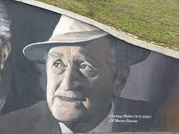 Múlt hét óta egy ország várja, ki lesz az új nemzet színésze. File A Nemzet Szinesze Raksanyi Gellert 9 Jpg Wikimedia Commons