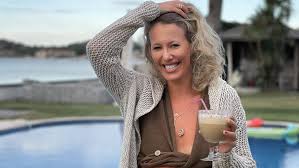 Отметим, лорел хаббард сделала операцию по смене пола 12 лет назад. Ryqih3obrgs7hm