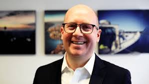 Christopher Schlosser's Instagram, Twitter & Facebook