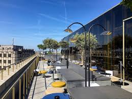 We Willen Graag Een Daktuin Creeeren Bij De Banqueting Zalen Aan De Waterkant Deels Een Afgesloten Terras Welke Hoort Bij De Zal Mr Porter Amsterdam Terrasse