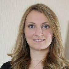 Kara Rutherford's Instagram, Twitter & Facebook