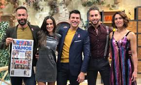 He is not dating anyone currently. Mauricio Barcelata On Twitter La Familia De Saleelsoltv Festejamos Con Ustedes Este 1er Aniversario De Imagentvmex Juntossomoslibres Imagennosprende Https T Co Nawziwxfms